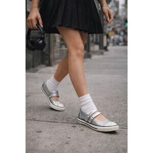 Converse Mary Jane Sneakers Women’s 6 Silver Metallic Double Strap Flats